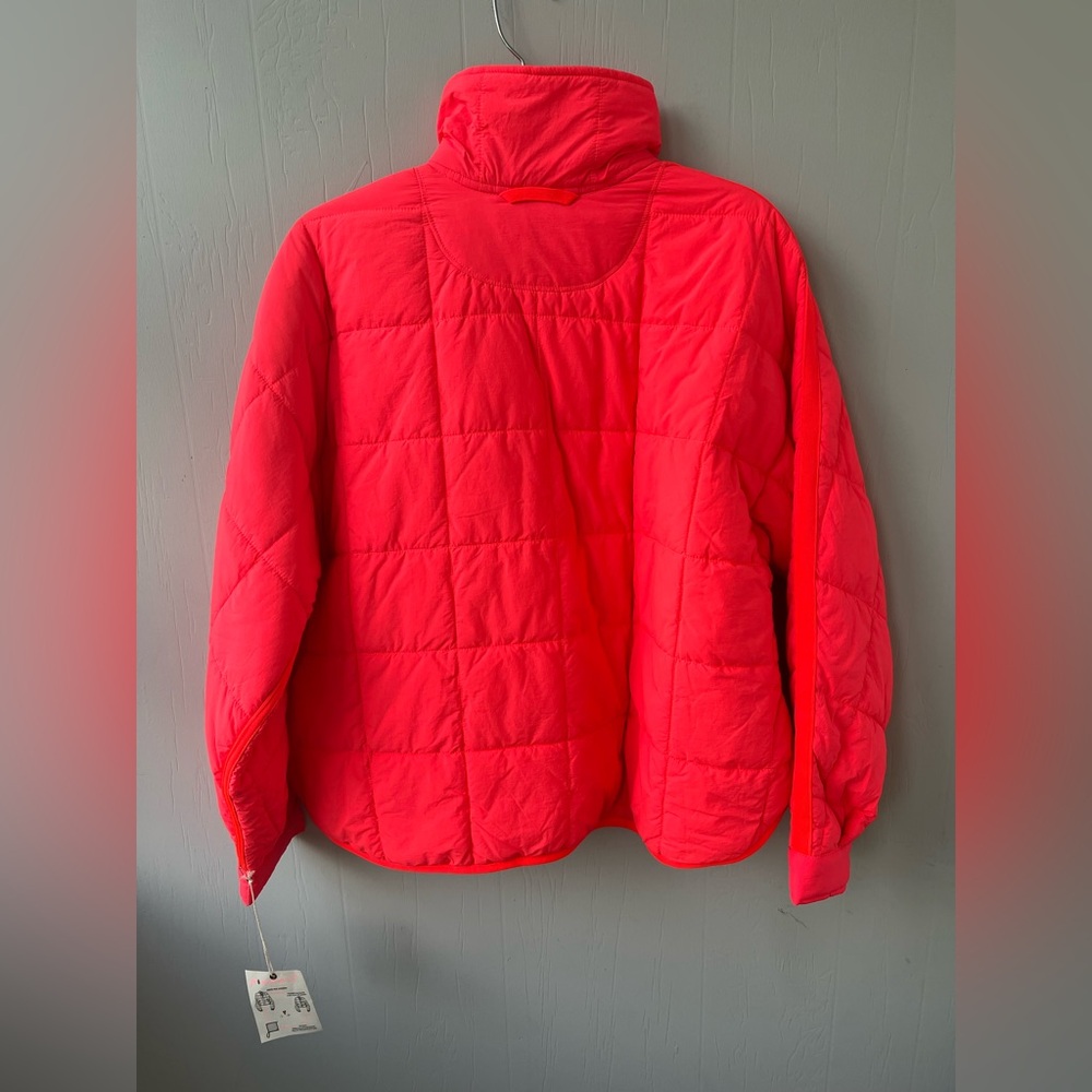 NWT ⭐️sold out color⭐️ Free People FP Movement Pippa Packable Puffer Jacket (XS) - Picture 12 of 16